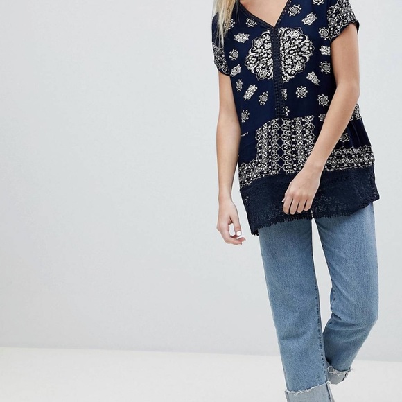 Brave Soul Narita Printed Top with Crochet Trim - Navy / S - Picture 3 of 9
